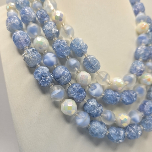 West Germany Beaded Necklace Givre Frosted Milk Glass Aurora Borealis AB Vintage - Picture 3 of 5